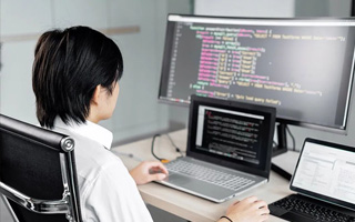 浙江 api php源码,下载的php源码怎么运行呢？